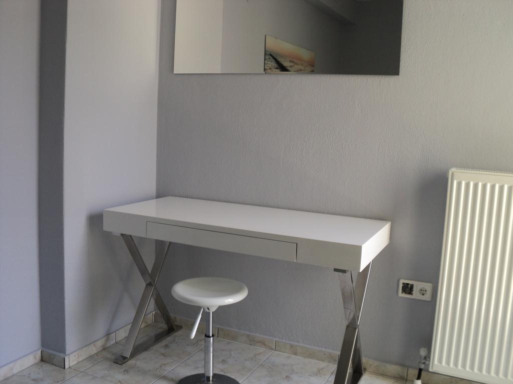 Serenada Apartment Nea Iraklitsa Esterno foto